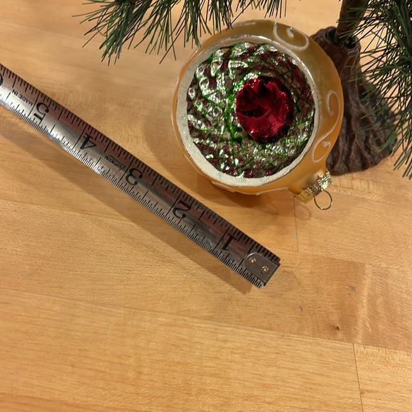 Large Glass Christmas Ornament - Picture 2 of 8